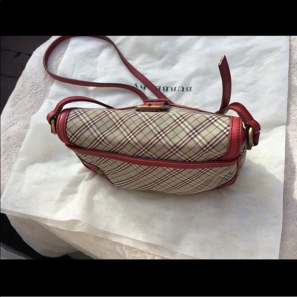 ✨ Authentic ✨BURBERRY Purse - Picture 3 of 8